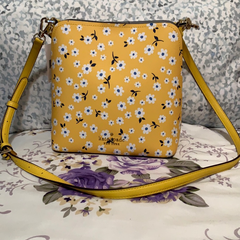 💯%Authentic Kate spade bucket bag